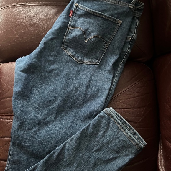 Levi's High-rise Skinny Jeans in Blue - Picture 1 of 4